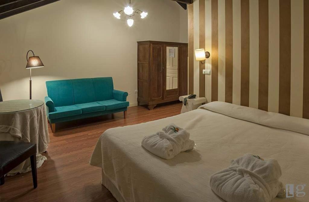 Posada Torre Del Milano Comillas Zewnętrze zdjęcie